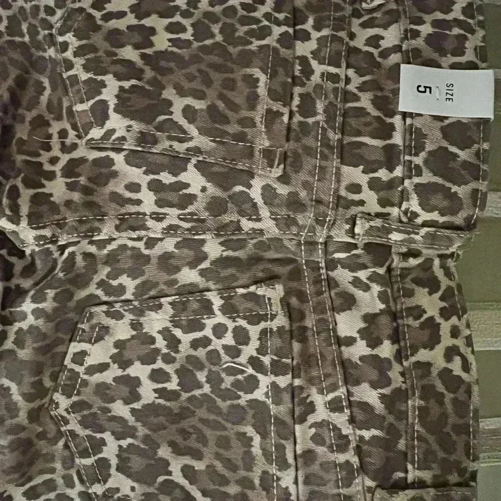 GIRLS CHILDRENS PLACE LEOPARD PRINT DISTRESSED JEGGINGS  NWT SZ 5